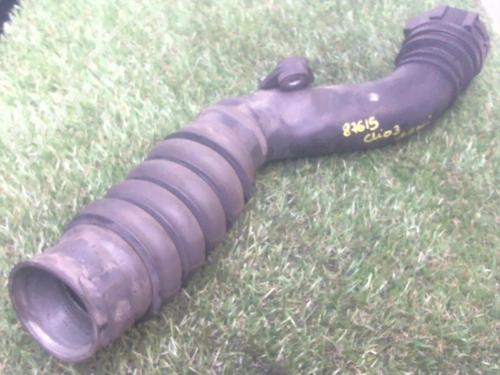 Used Pipe RENAULT CLIO III (BR0/1, CR0/1) 1.5 dCi (C/BR0G, C/BR1G) (68 hp) 13137002