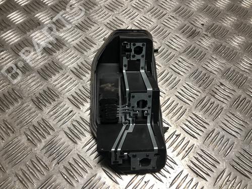 Used Licence plate light Licence plate light PEUGEOT 407 SW (6E_, 6D_) 2.0 HDi (140 hp) 33556381 33556381