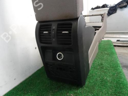 Midtkonsoll VW PASSAT B6 (3C2) 2.0 TDI 16V | BP29702671I22 