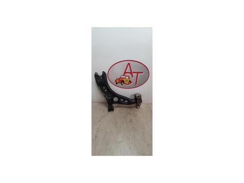 Used Right front suspension arm SKODA OCTAVIA II Combi (1Z5) 1.6 TDI (105 hp) 13285541