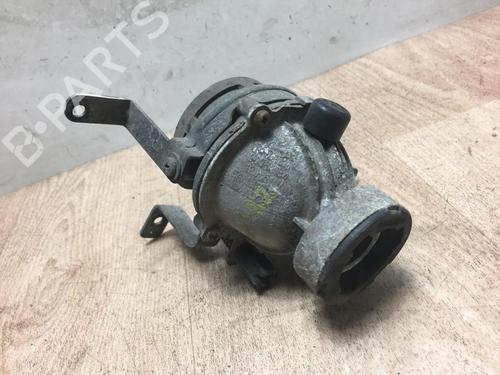 Used Right front fog light HYUNDAI TRAJET (FO) 2.0 CRDi (113 hp) 13229363