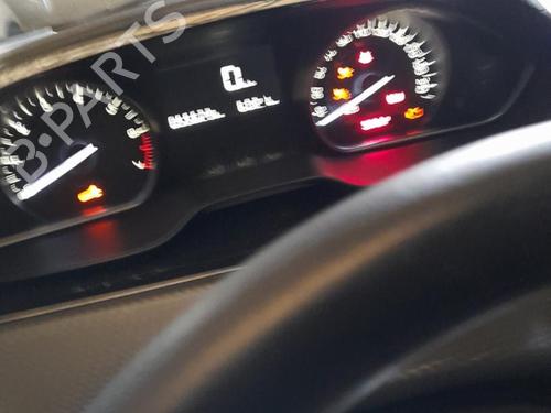 Middle console PEUGEOT 208 I (CA_, CC_) 1.2 PureTech 82 | BP20629714I22