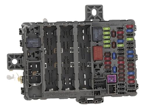 Used Fuse box Fuse box 38957760 38957760