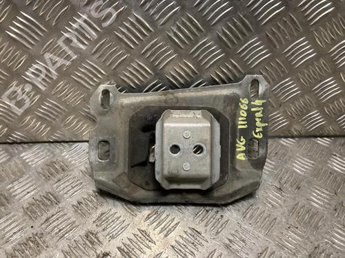 Used Engine mount PEUGEOT EXPERT Van (V_) 1.5 BlueHDi 120 (120 hp) 31199730