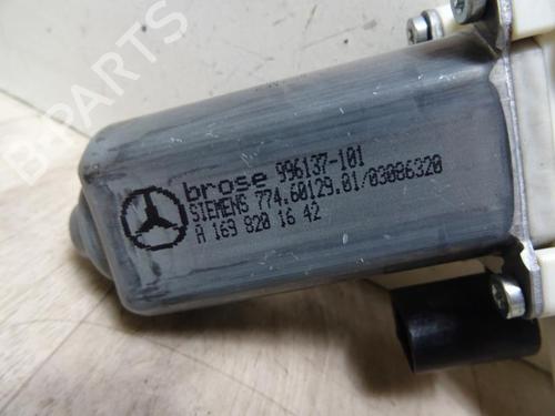 right-front-window-motor-mercedes-benz-a-class-w169-2004-2005-2006-2007-2008-2009-2010-2011-2012-29264807 main image