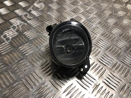 Faro Antiniebla delantero derecho MERCEDES-BENZ M-CLASS (W164) ML 280 CDI 4-matic (164.120) (190 hp) 31197566