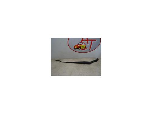 Used Front windshield wiper arm HYUNDAI TUCSON (JM) 2.0 CRDi All-wheel Drive (113 hp) 13134899