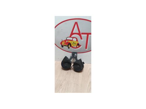 Andre RENAULT MEGANE III Hatchback (BZ0/1_, B3_) 1.5 dCi (BZ09, BZ0D, BZ1W, BZ29, BZ14) (110 hp) 13137567