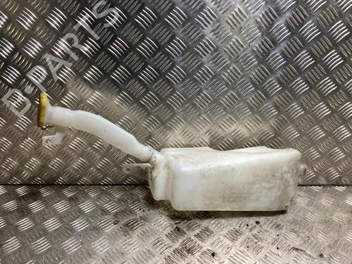 windscreen-washer-tank-renault-clio-iii-br01-cr01-2005-2006-2007-2008-2009-2010-2011-2012-2013-2014-31021978 main image
