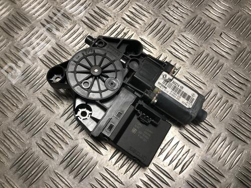 Used Right front window motor Right front window motor RENAULT GRAND SCÉNIC III (JZ0/1_) 1.9 dCi (JZ0J, JZ0N, JZ1K, JZ1S) (131 hp) 34508436 34508436