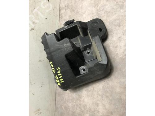 Rear bumper bracket RENAULT CLIO V (B7_) 1.0 TCe 100 (B7MT) | BP22396225C159 
