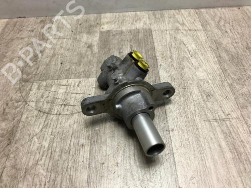 Used Brake master cylinder FIAT FIORINO Box Body/MPV (225_) 1.3 D Multijet (80 hp) 23128501