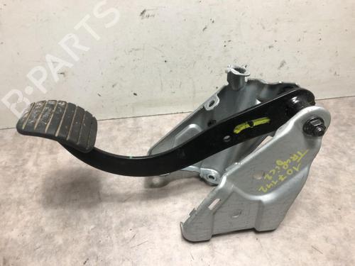 Used Break pedal RENAULT TRAFIC II Bus (JL) 2.0 dCi 90 (JL00, JL01, JL0H, JL0M, JL0P, JL0S) (90 hp) 20620054
