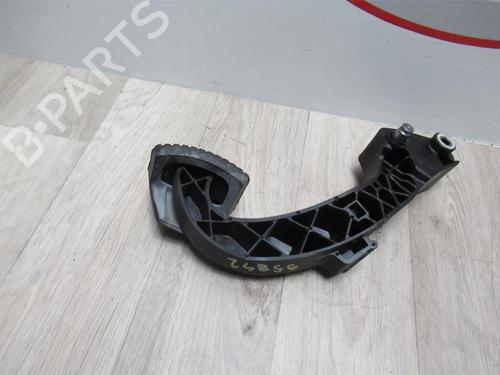 Clutch pedal PEUGEOT 308 I (4A_, 4C_) 1.6 HDi | BP20623673I13