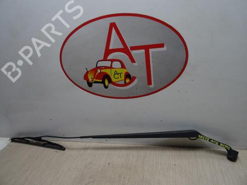 Used Front windshield wiper arm MITSUBISHI COLT VI (Z3_A, Z2_A) 1.1 (Z31A, Z32A) (75 hp) 13131190