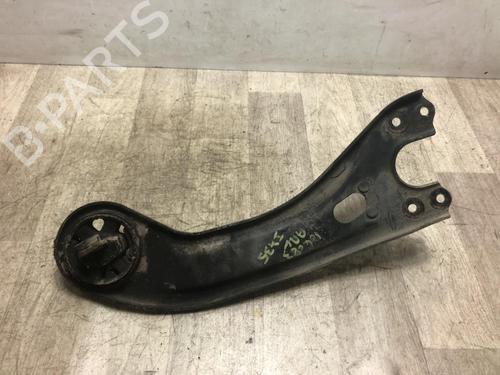 Venstre bagtil bærearm HYUNDAI ix35 (LM, EL, ELH) 1.7 CRDi (116 hp) 31196917