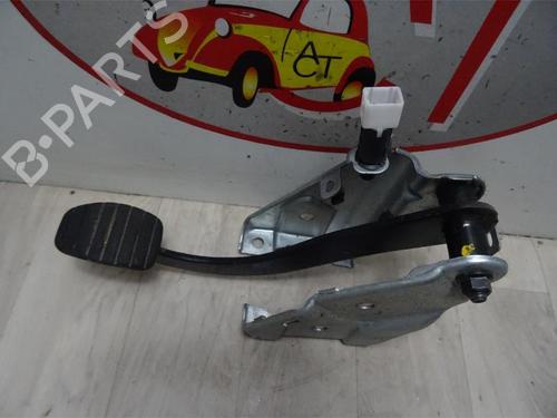 Used Break pedal RENAULT TRAFIC II Van (FL) 2.5 dCi 145 (FL0J) (146 hp) 20629570