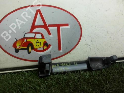 Used Front right exterior door handle TOYOTA YARIS (_P9_) 1.4 D-4D (NLP90_, NLP90R) (90 hp) 13272603