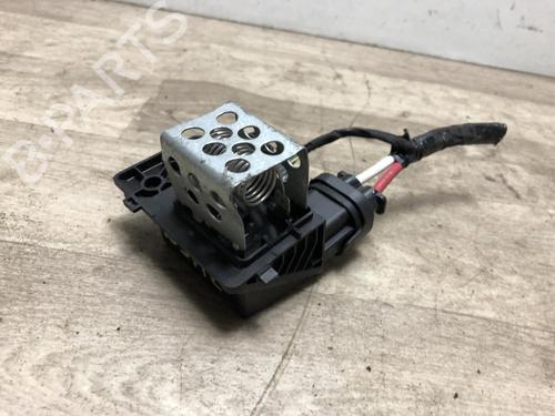 Used Heater resistor RENAULT CLIO V (B7_) 1.0 TCe 90 (B7MT) (91 hp) 23872974
