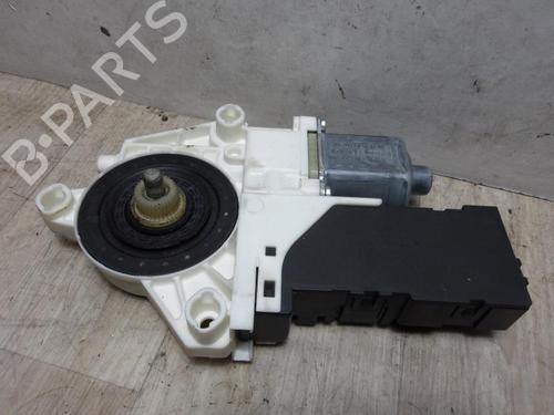 Used Right front window motor Right front window motor PEUGEOT 407 SW (6E_, 6D_) 2.0 HDi 135 (136 hp) 29267617 29267617