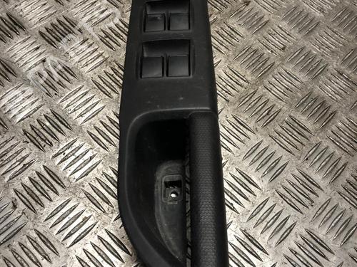 Used Left front window switch CITROËN C4 AIRCROSS 1.6 HDi 115 AWC (114 hp) 31187141