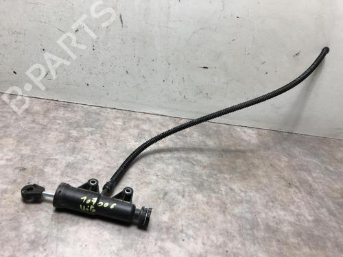 Used Clutch slave cylinder MERCEDES-BENZ VITO / MIXTO Van (W639) 110 CDI (639.601, 639.603, 639.605) (95 hp) 20620271