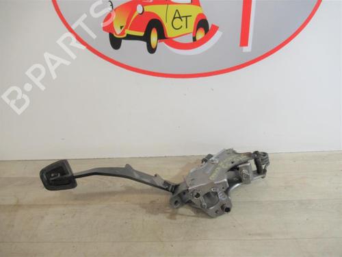 Clutch pedal TOYOTA COROLLA Verso (ZER_, ZZE12_, R1_) 2.2 D-4D (AUR10_, AUR10R) | BP12967059I13 