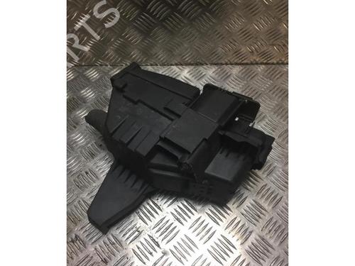 Fuse box VOLVO XC90 I (275) D5 AWD | BP23184252E1 