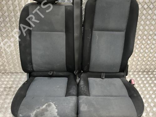 Used Right front seat RENAULT MASTER III Van (FV) 2.3 dCi 135 FWD (FV0N, FV08, FV06, FV00, FV1S) (136 hp) 31200792