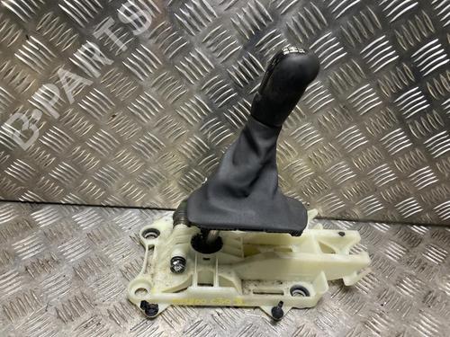 Used Gear lever Gear lever VOLVO C30 (533) 1.6 D (109 hp) 34039008 34039008