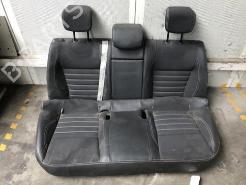 Used Rear seat RENAULT LAGUNA III (BT0/1) 2.0 dCi (BT01, BT08, BT09, BT0E, BT0K, BT12, BT1C, BT1D,... (150 hp) 20621569