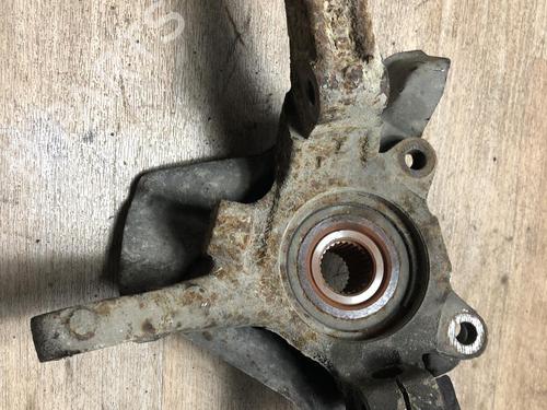 Used Left front steering knuckle Left front steering knuckle FIAT SCUDO Bus (220_) 1.9 D (69 hp) 34415567 34415567