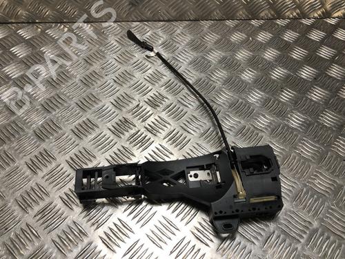 front-left-exterior-door-handle-renault-megane-iv-hatchback-b9amn_-2015-31201032 main image