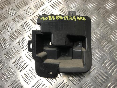 Used Rear bumper bracket RENAULT CLIO V (B7_) 1.5 Blue dCi 85 (B7AG) (86 hp) 23403638