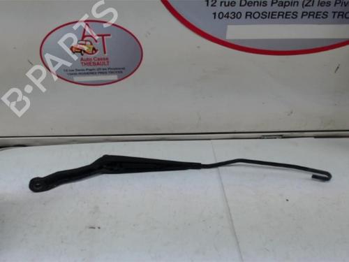 Used Front windshield wiper arm PEUGEOT 206 Hatchback (2A/C) 1.9 D (69 hp) 13266489
