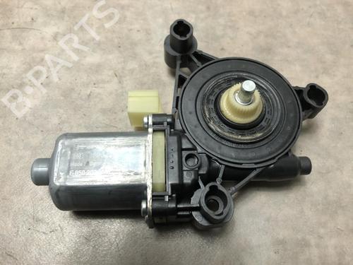 Used Right front window motor VW TIGUAN (AD1, AX1) 2.0 TDI (150 hp) 23036435