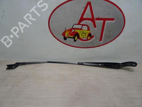 Used Front windshield wiper arm RENAULT TWINGO II (CN0_) 1.2 16V (CN04, CN0B) (75 hp) 13275926