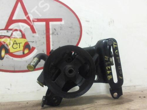 Used Steering pump TOYOTA COROLLA Verso (ZER_, ZZE12_, R1_) 2.0 D-4D (CUR10_, CUR10R) (116 hp) 13270060