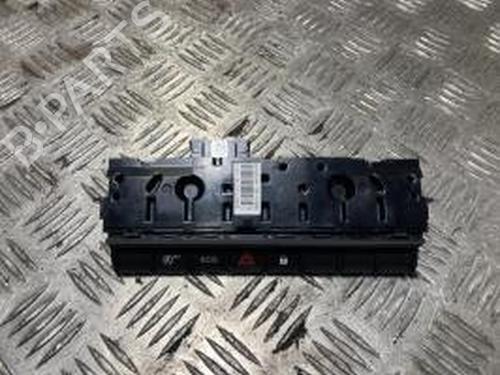 Used Warning switch RENAULT CLIO V (B7_) 1.0 TCe 90 (B7MT) (91 hp) 30765351