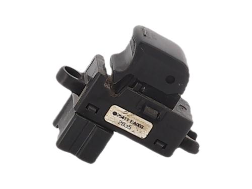 Used Right rear window switch Right rear window switch NISSAN NAVARA NP300 (D40) 2.5 dCi 4WD (174 hp) 36274475 36274475