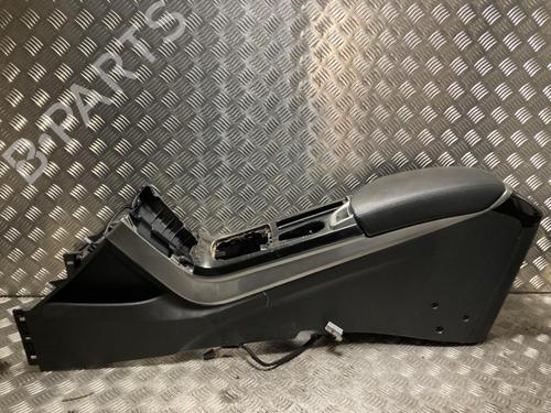 Used Middle console Middle console HYUNDAI i40 I CW (VF) 1.7 CRDi (136 hp) 40610071 40610071