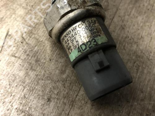 Electronic sensor TOYOTA RAV 4 II (_A2_) 2.0 D 4WD (CLA20_, CLA21_, CLA20R, CLA21R) | BP23873360M84