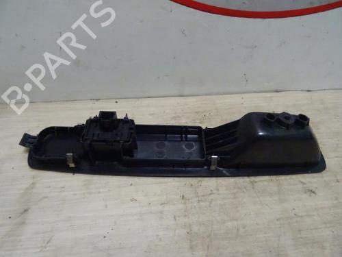 Used Right front window switch RENAULT SCÉNIC III (JZ0/1_) 1.5 dCi (106 hp) 13293784