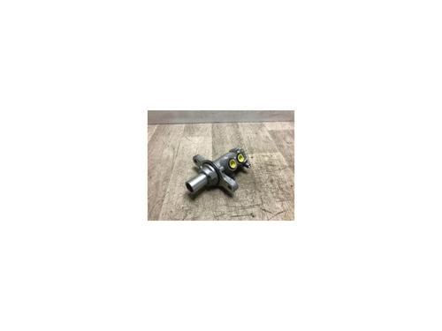 Used Brake master cylinder RENAULT SCÉNIC IV (J9_) 1.2 TCe 115 (115 hp) 23035359