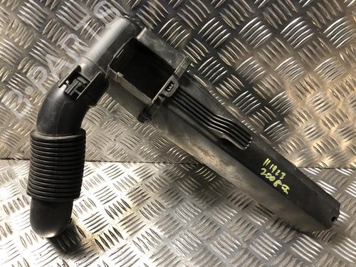 Difusor / Saída de ar PEUGEOT 2008 I (CU_) 1.2 VTi (82 hp) 31651395