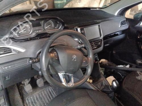 Brugte PEUGEOT 208 I (CA_, CC_) 1.2 VTI 82 (82 hp) 4376029