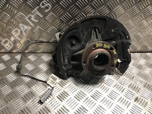 Used Left front steering knuckle Left front steering knuckle PEUGEOT 308 SW III (FC_, FJ_, FR_, F4_, FN_) BlueHDi 130 (FCYHZL, FCYHZT) (131 hp) 33748819 33748819