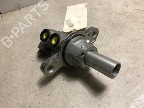 Used Brake master cylinder SUZUKI SX4 (EY, GY) 2.0 DDiS 4x4 (RW420D) (135 hp) 20616557