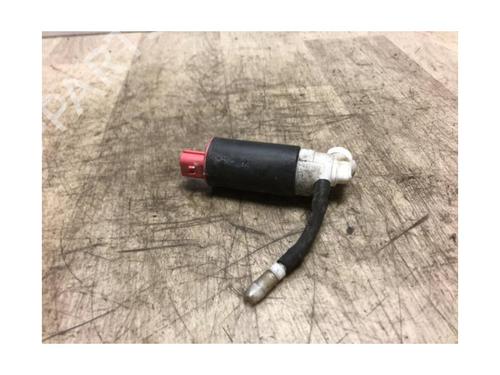Washer pump TOYOTA AVENSIS (_T25_) 2.0 D-4D (CDT250_, CDT250R) | BP20625620E24 