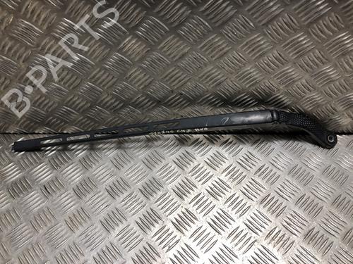Used Front windshield wiper arm Front windshield wiper arm 37169743 37169743